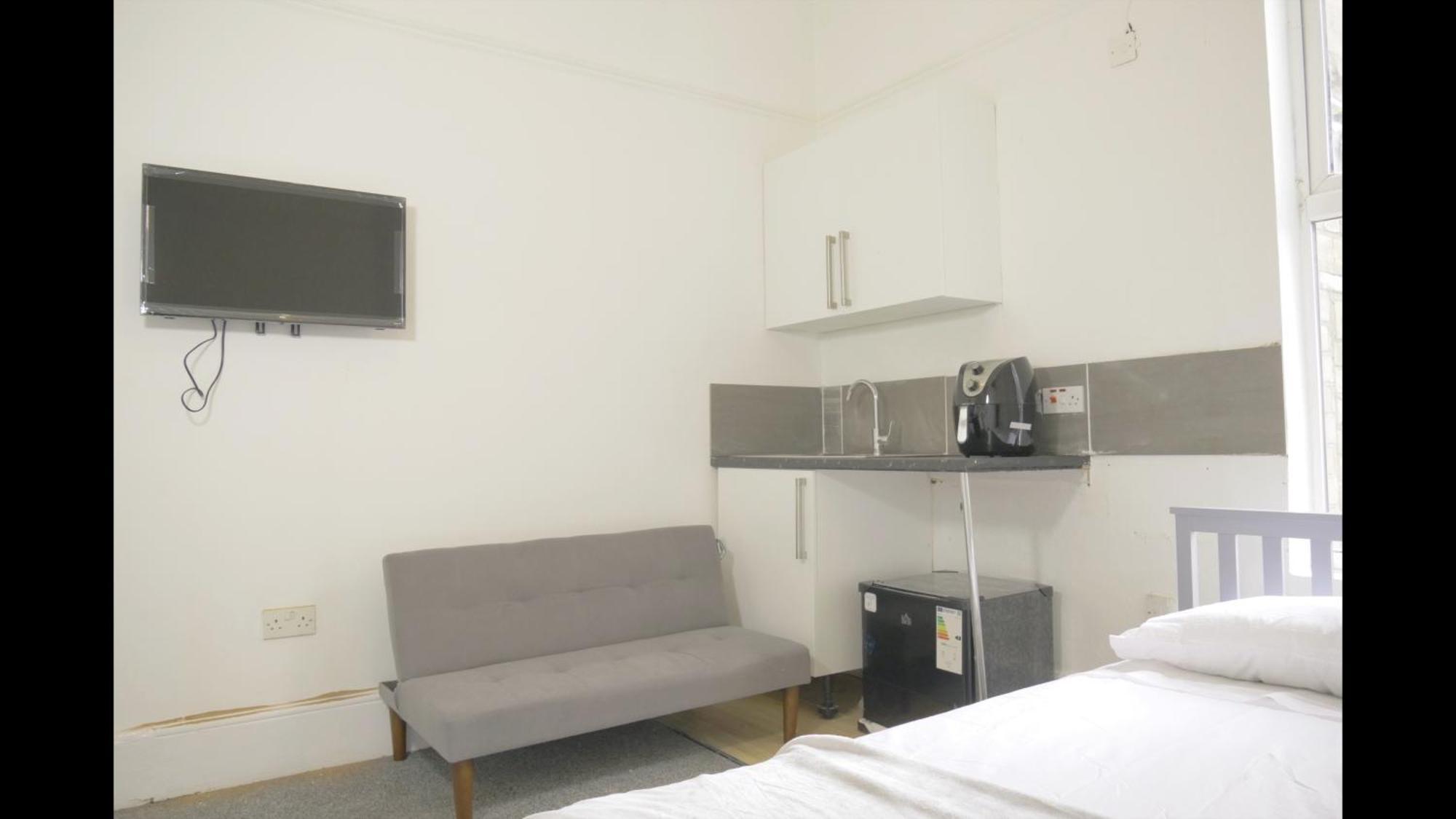 Cosy & Modern 1 Bed Studio Apart-Hotel Лемингтън Спа Екстериор снимка
