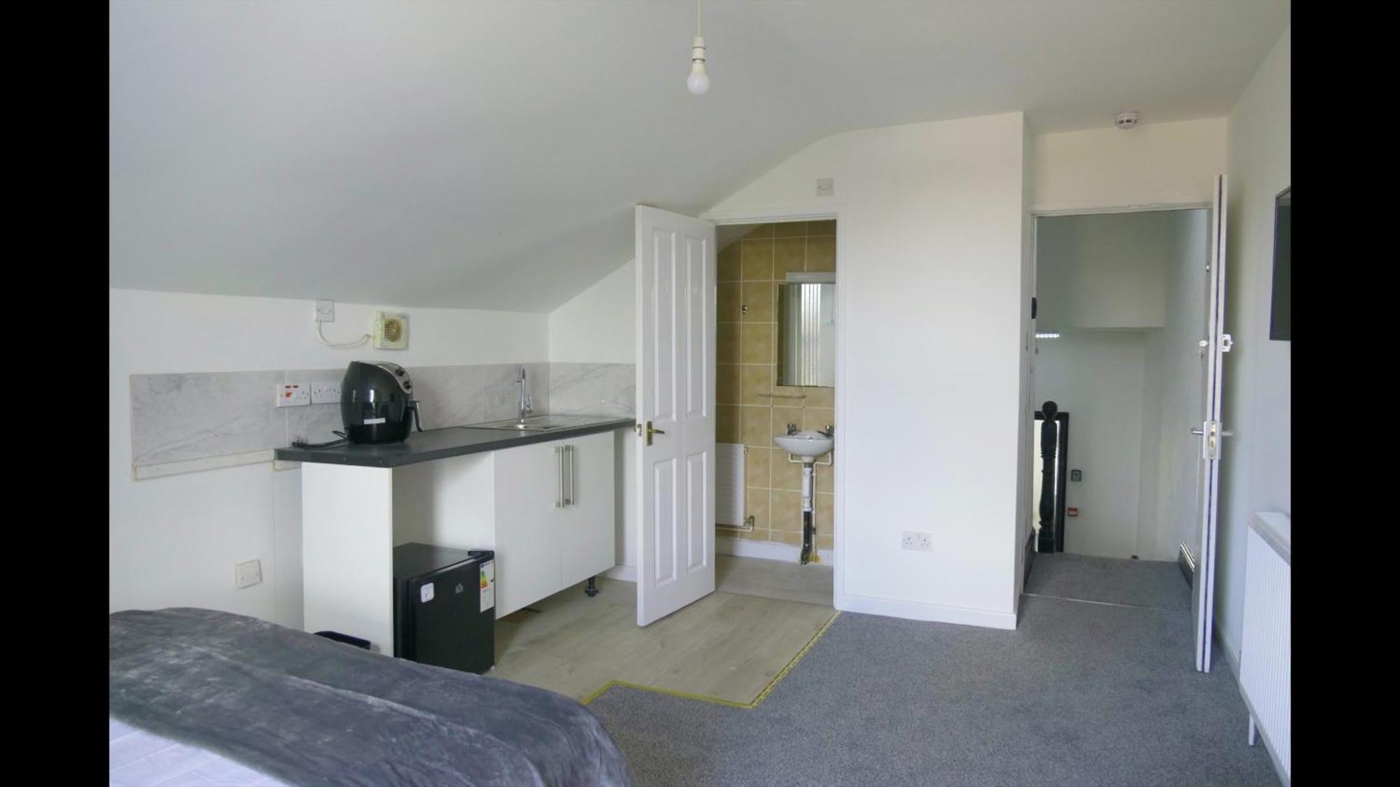 Cosy & Modern 1 Bed Studio Apart-Hotel Лемингтън Спа Екстериор снимка