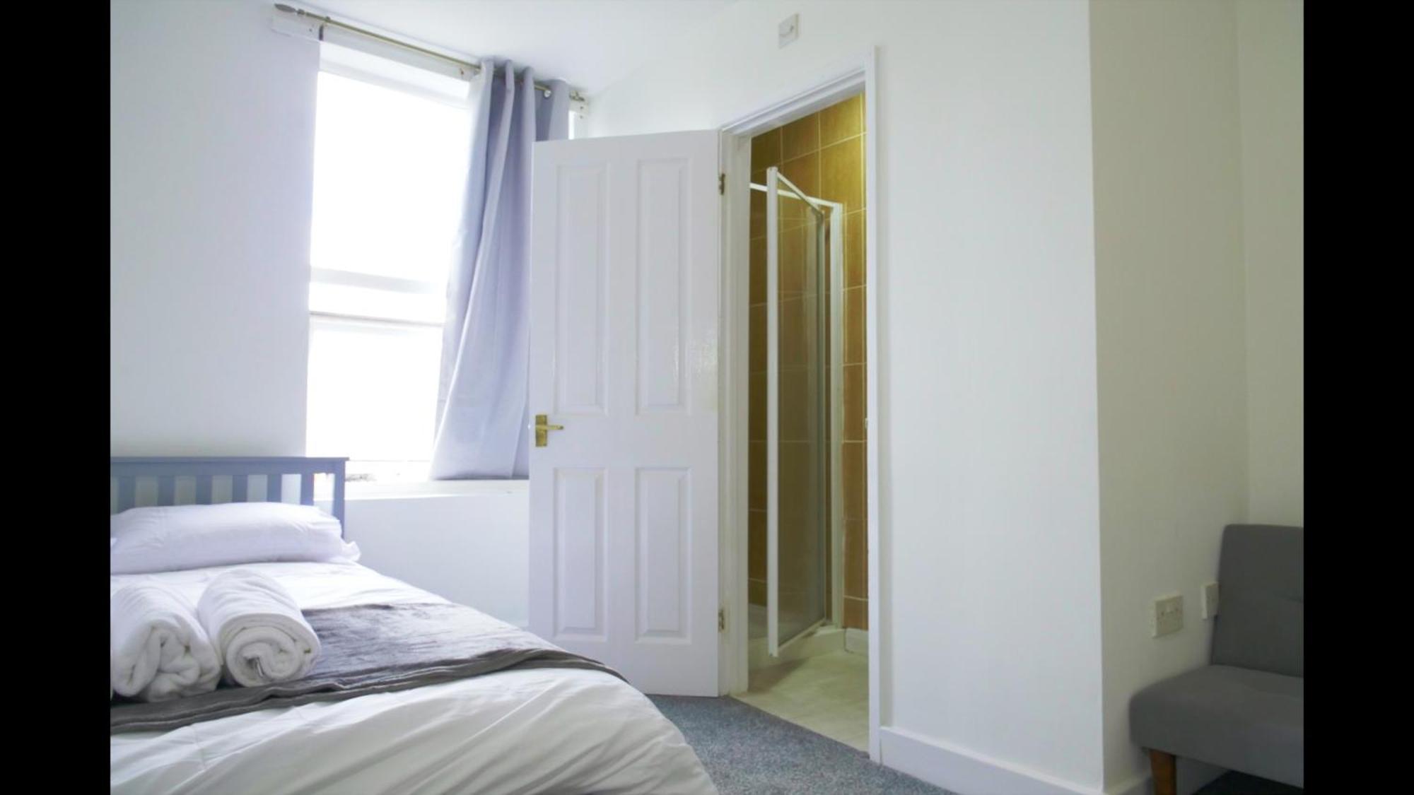 Cosy & Modern 1 Bed Studio Apart-Hotel Лемингтън Спа Екстериор снимка
