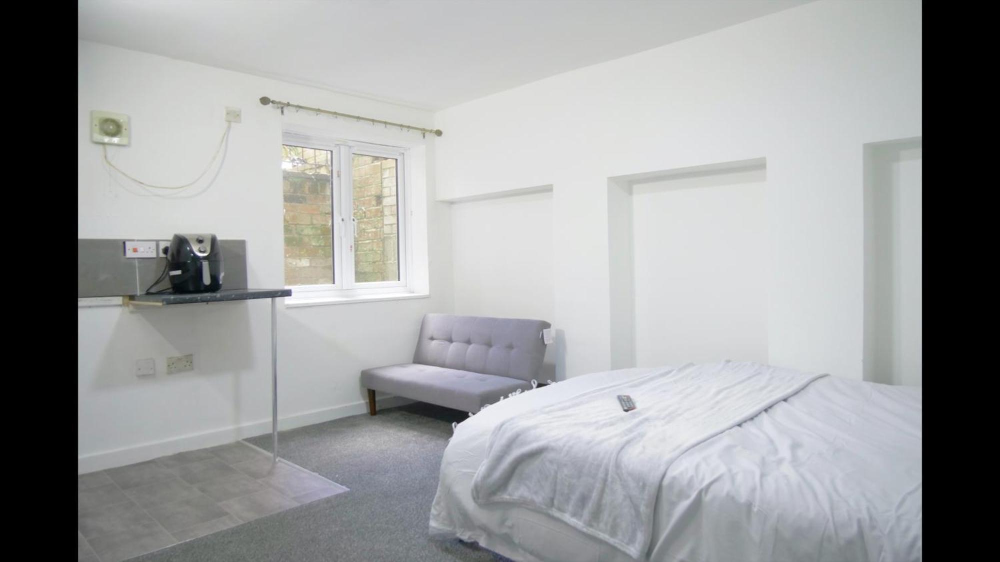 Cosy & Modern 1 Bed Studio Apart-Hotel Лемингтън Спа Екстериор снимка