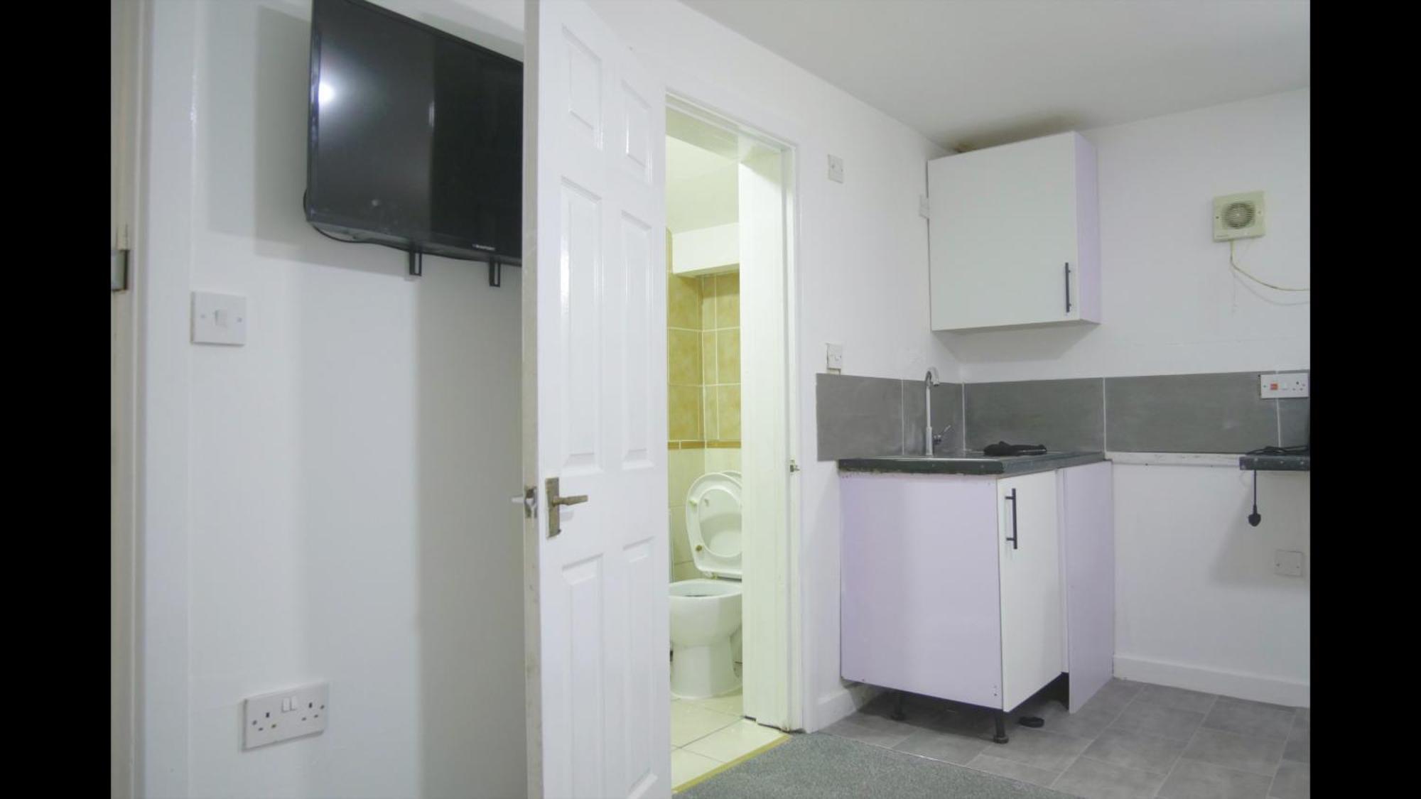 Cosy & Modern 1 Bed Studio Apart-Hotel Лемингтън Спа Екстериор снимка